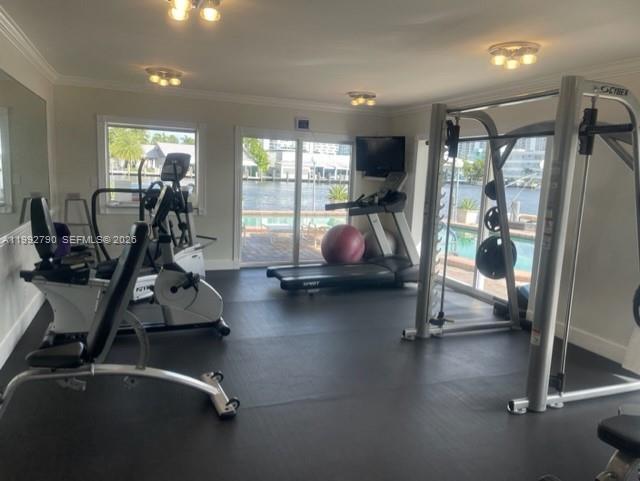 Photo - 2900 NE 30th St