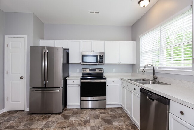 Photo - 1518 Braveheart Ln