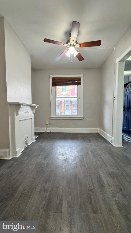 Photo - 527 N Hobart St