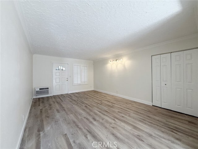 Photo - 231 Springview