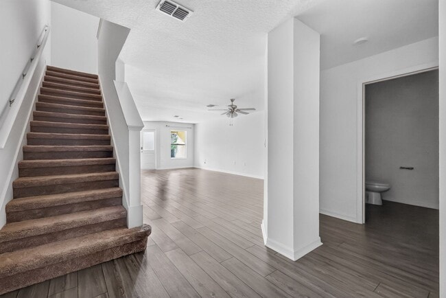 Photo - 1564 Wynford Cir