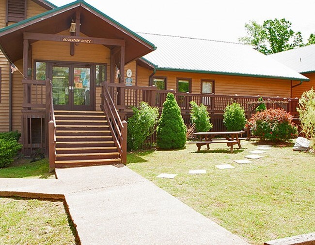 Natchez Trace RV Campground Apartments Hohenwald, TN