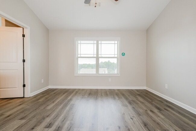 Photo - 1104 Jury Ct