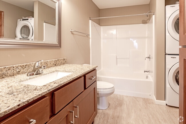 2BR, 2BA - 1088 SF