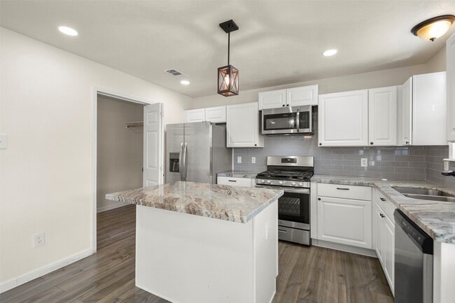 Photo - 14106 Kinsbourne Ln