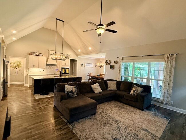 221 Sherlock Dr