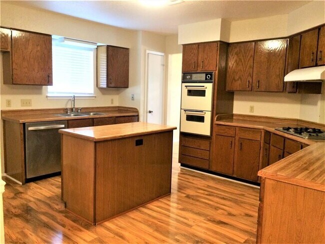 Photo - 11418 Powder Mill Trail