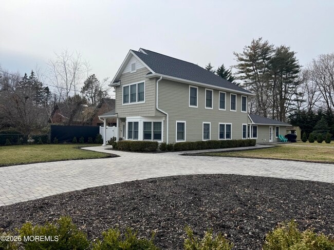 Building Photo - 41 Brookwillow Ave