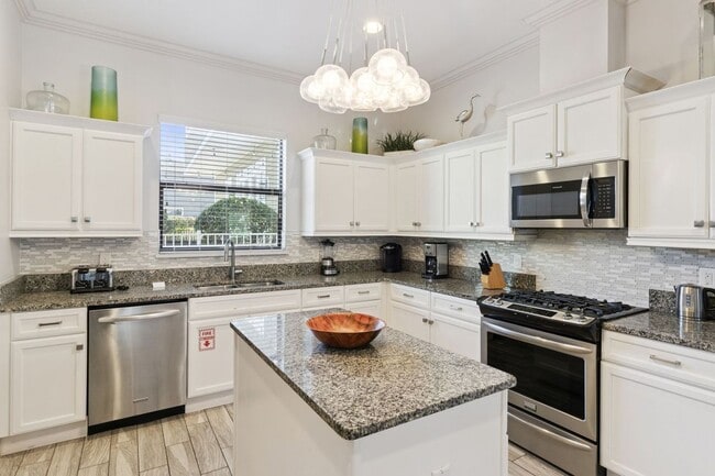 Photo - 7423 Sparkling Ct