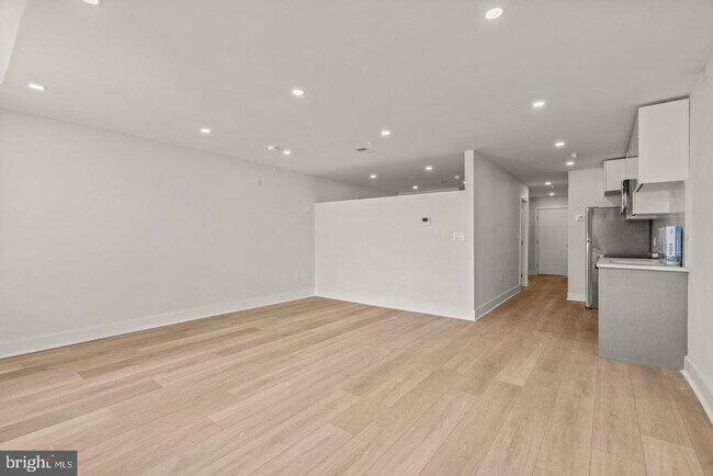 Photo - 253 N 3rd St