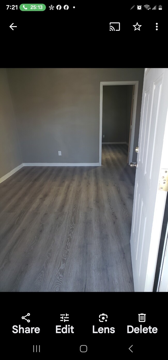 Photo - 2615 S Johnson St