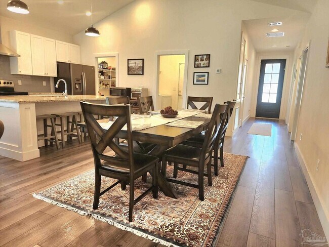 Photo - 1829 N 8th Ave