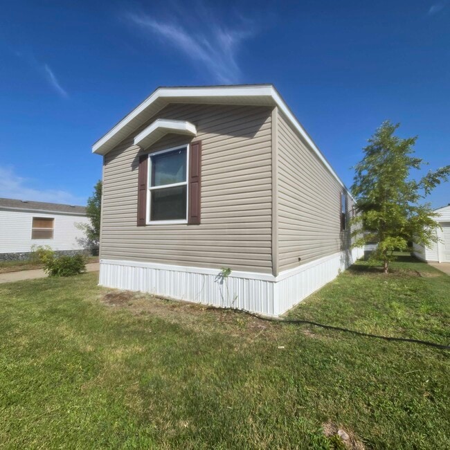 318 Autumn Park Dr