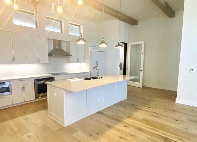 Photo - 13312 Galleria Cir