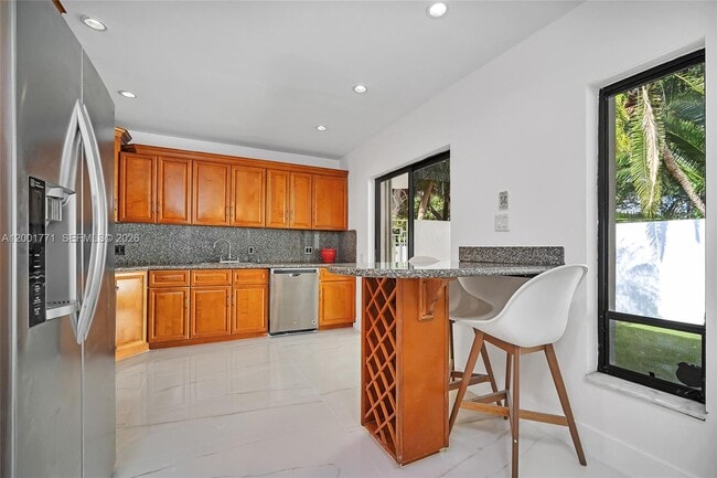 Photo - 230 Cranwood Dr