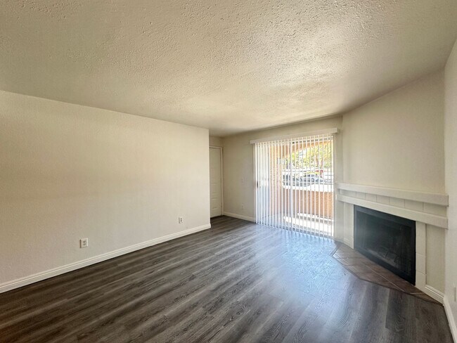 Photo - Charleston & Decatur