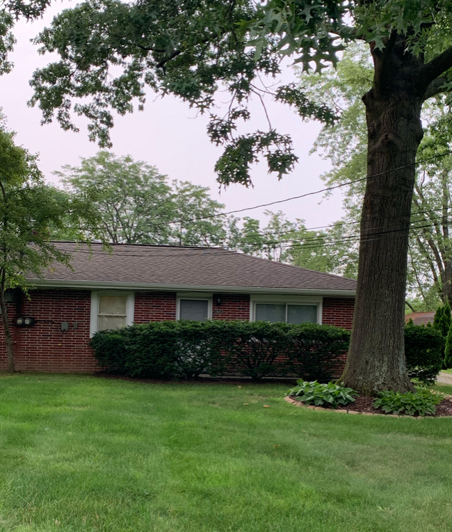 Photo - 3843 Richlawn Rd House