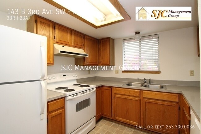 Photo - 143 3rd Ave SW Unit B