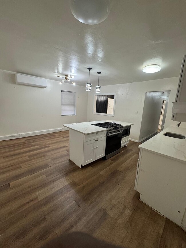 Kitchen and Dining - 1470 Needham Ave Unit 1470