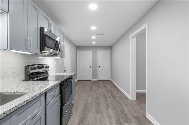 Photo - 5399 Northland Dr NE Unit 303