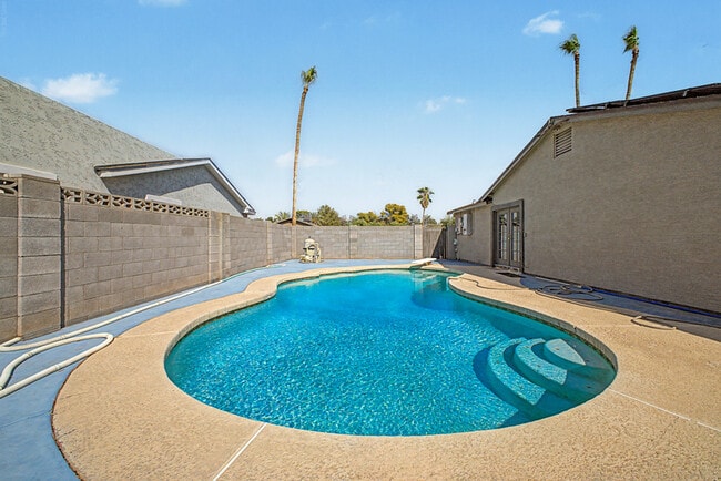 Photo - 13608 N 41st Pl