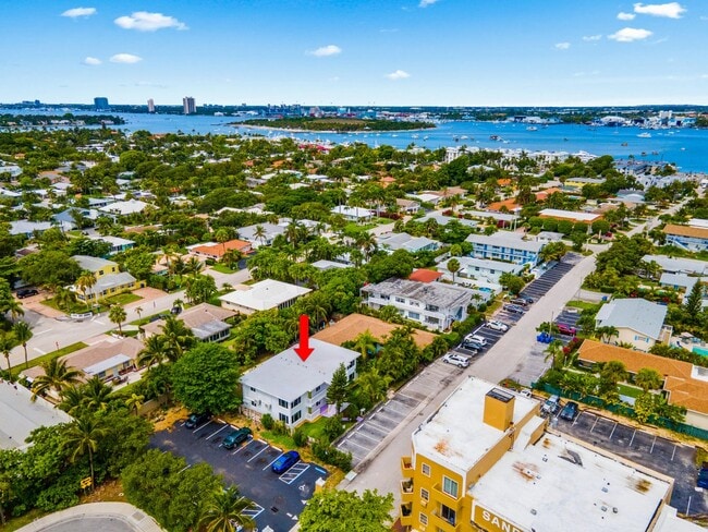 Photo - 1279 Beach Rd
