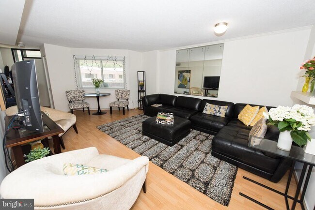 Photo - 1951 Sagewood Ln Unit 305