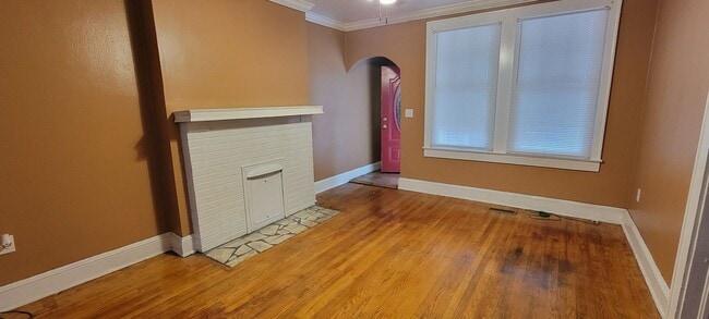 Photo - 1620 Christine Ave