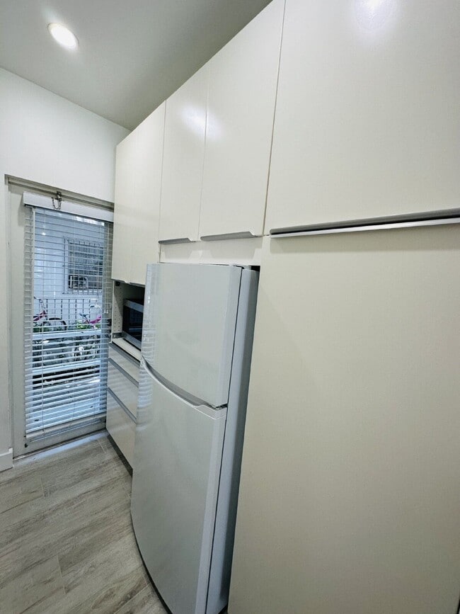 Photo - 745 13th St Unit Apartment 6