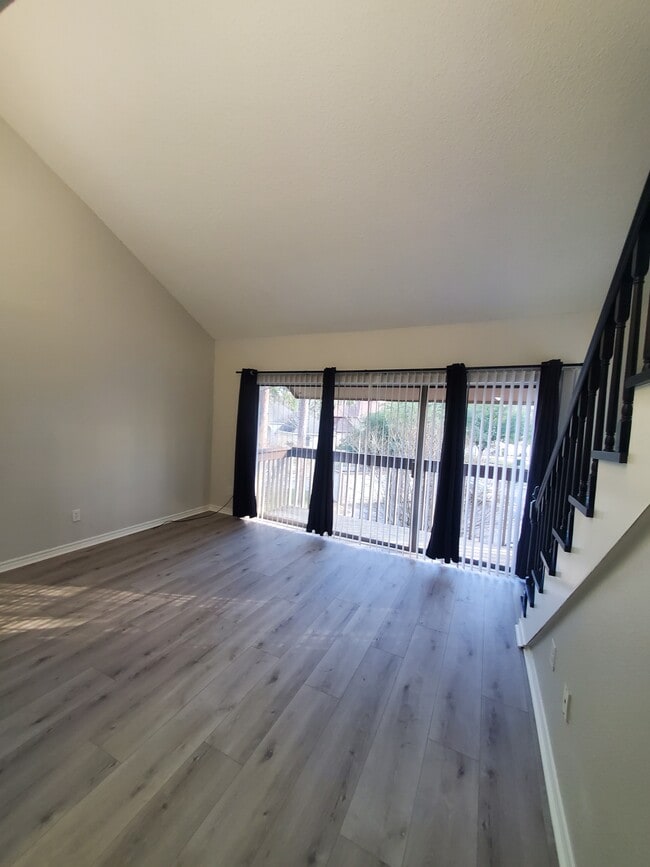 Photo - 12900 Walden Rd