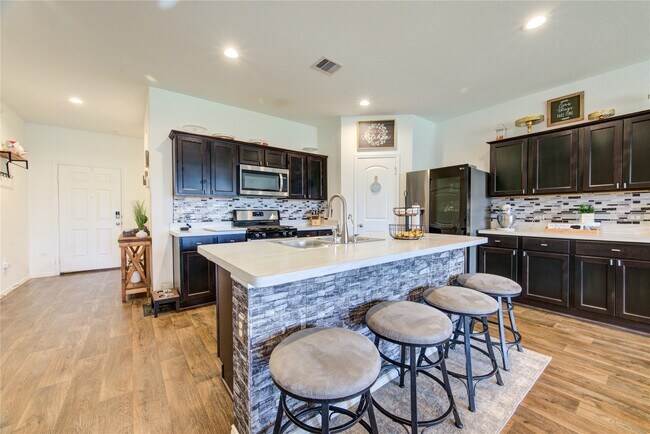 Photo - 21315 Sleepy Willow St