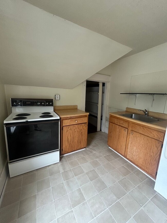 Photo - 426 S Atherton St Unit 1