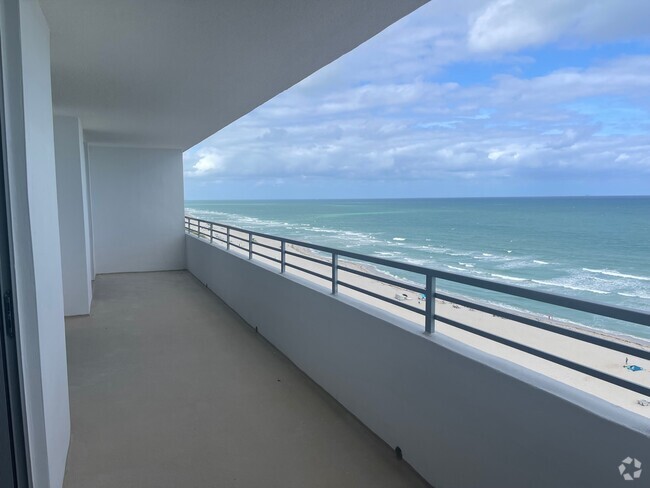 Building Photo - 5555 Collins Ave Unit # 16K Rental