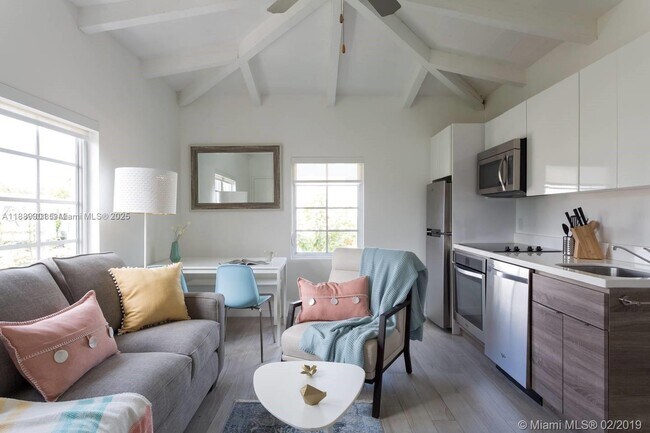 Photo - 1450 Meridian Ave Unidad 201