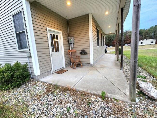 Photo - 6039 Morris Lake Rd