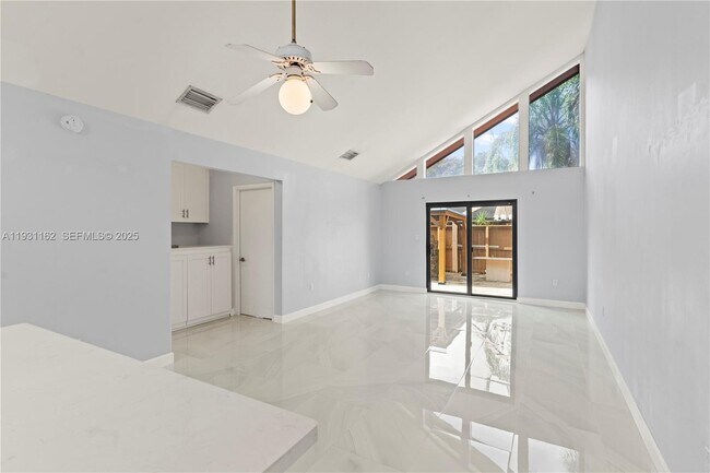 Photo - 9301 SW 130th St