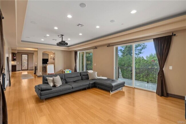 Photo - 4630 Esparto St