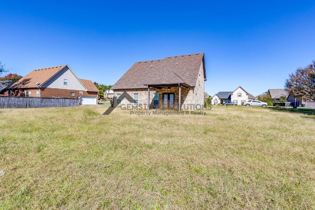 Photo - 1634 Earl Ct