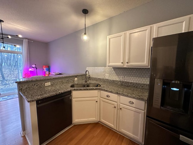 Photo - 7791 Everest Ln N