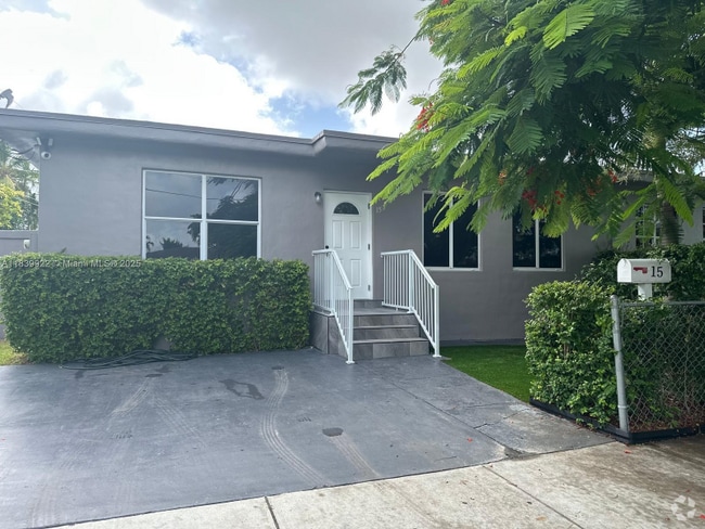 Building Photo - 15 NW 31st Ave Rental