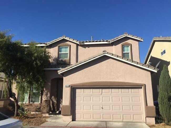 Building Photo - Home Sweet Home! 3-Bedroom, 2-Story Gem wi...