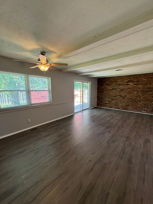 Photo - Warren Twp - 3 BR