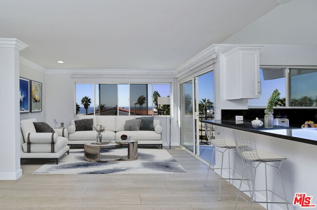 Photo - 1649 Appian Way Unit 207