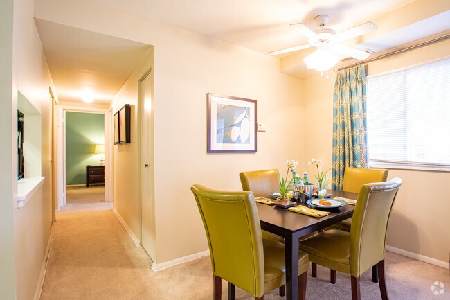 Windsor- 2BR, 1BA - Ashton Square Apartments