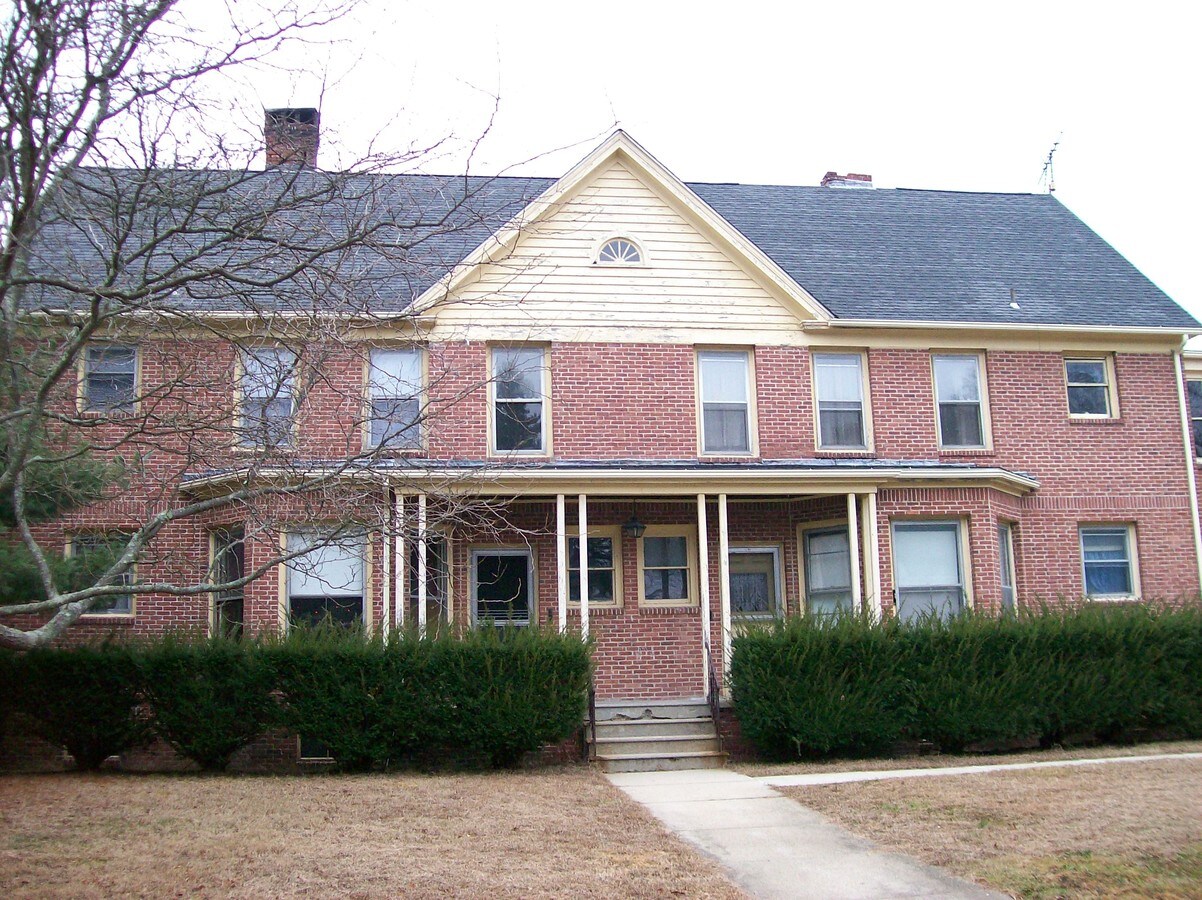 Photo - 307 Sayles Ave Apartments
