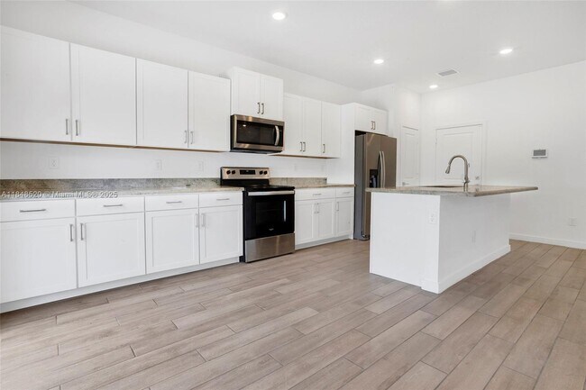 Photo - 846 SE 19th St