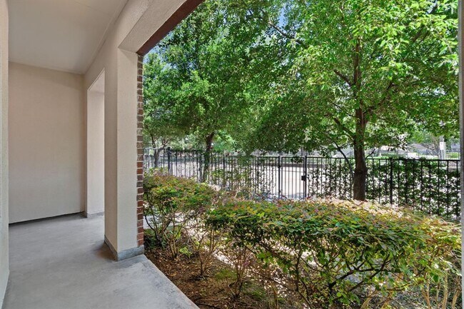 Photo - 1212 W Dallas St