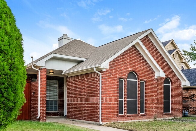 4452 Sierra Dr