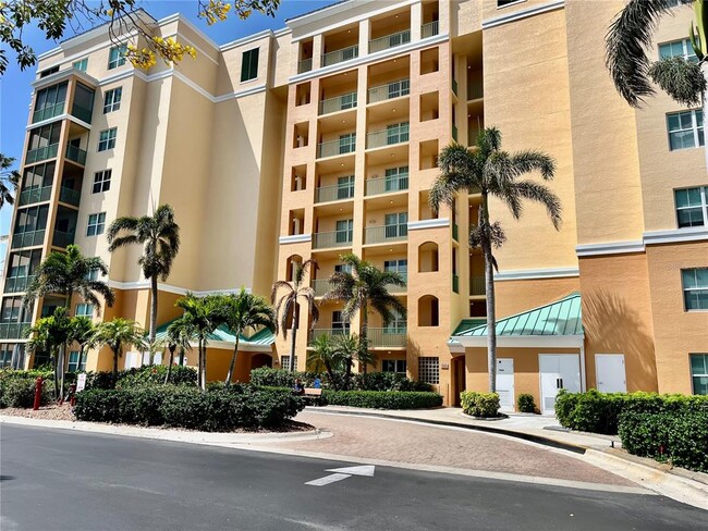 Photo - 2090 Matecumbe Key Rd Unidad 1705 Rental
