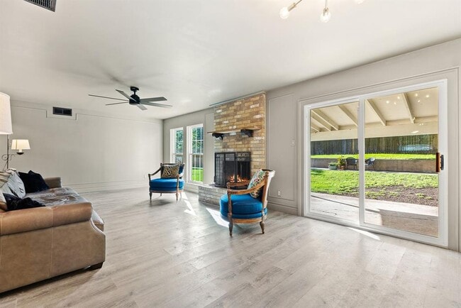 Photo - 600 Pin Tail Ln